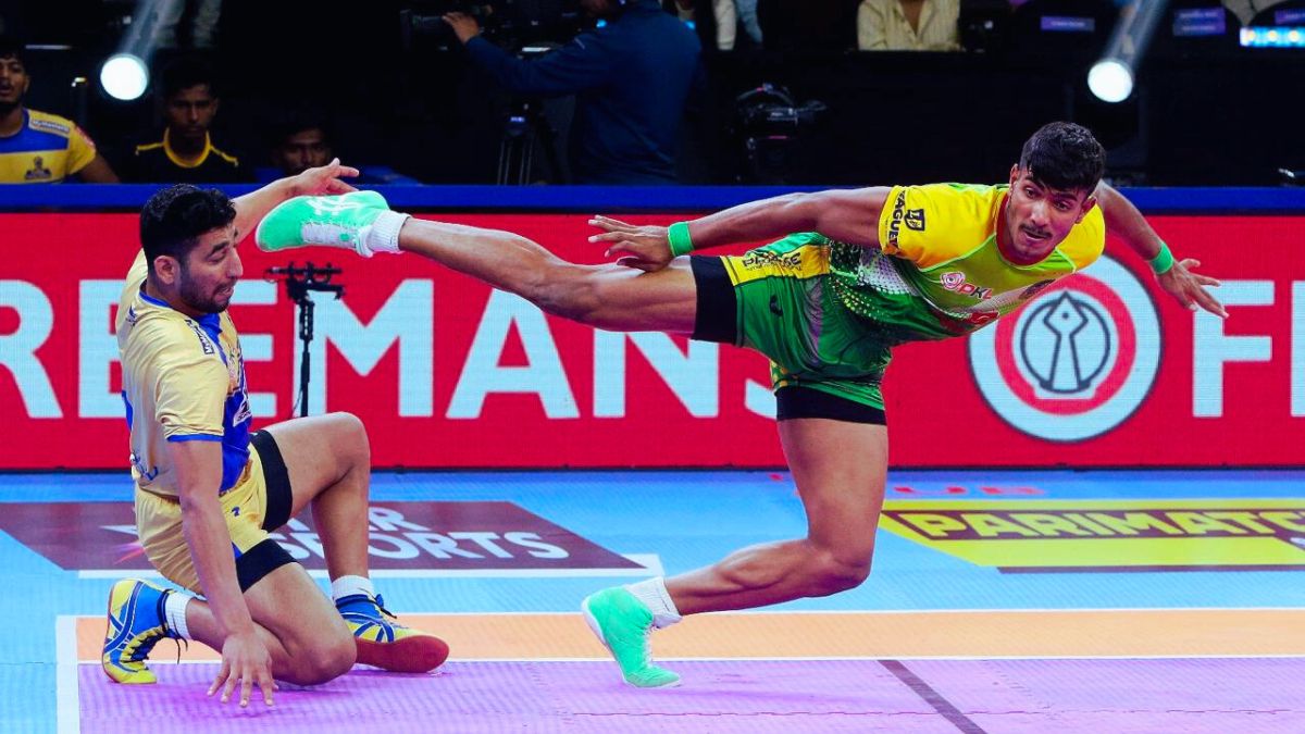 PKL 11: Patna Pirates Beat Tamil Thaliavas by 42-40 & Puneri beats Bengaluru Bulls by 36-22 in a nail biting encounter 